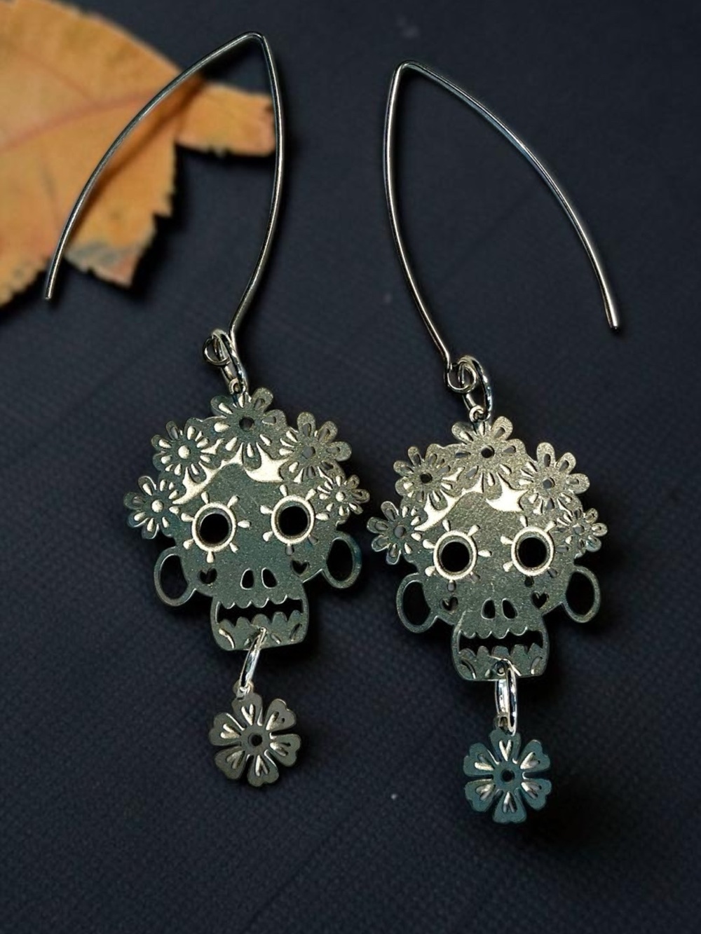 🆕 Female Sugar Skull with Flowers Laser Etched Dangle Earrings